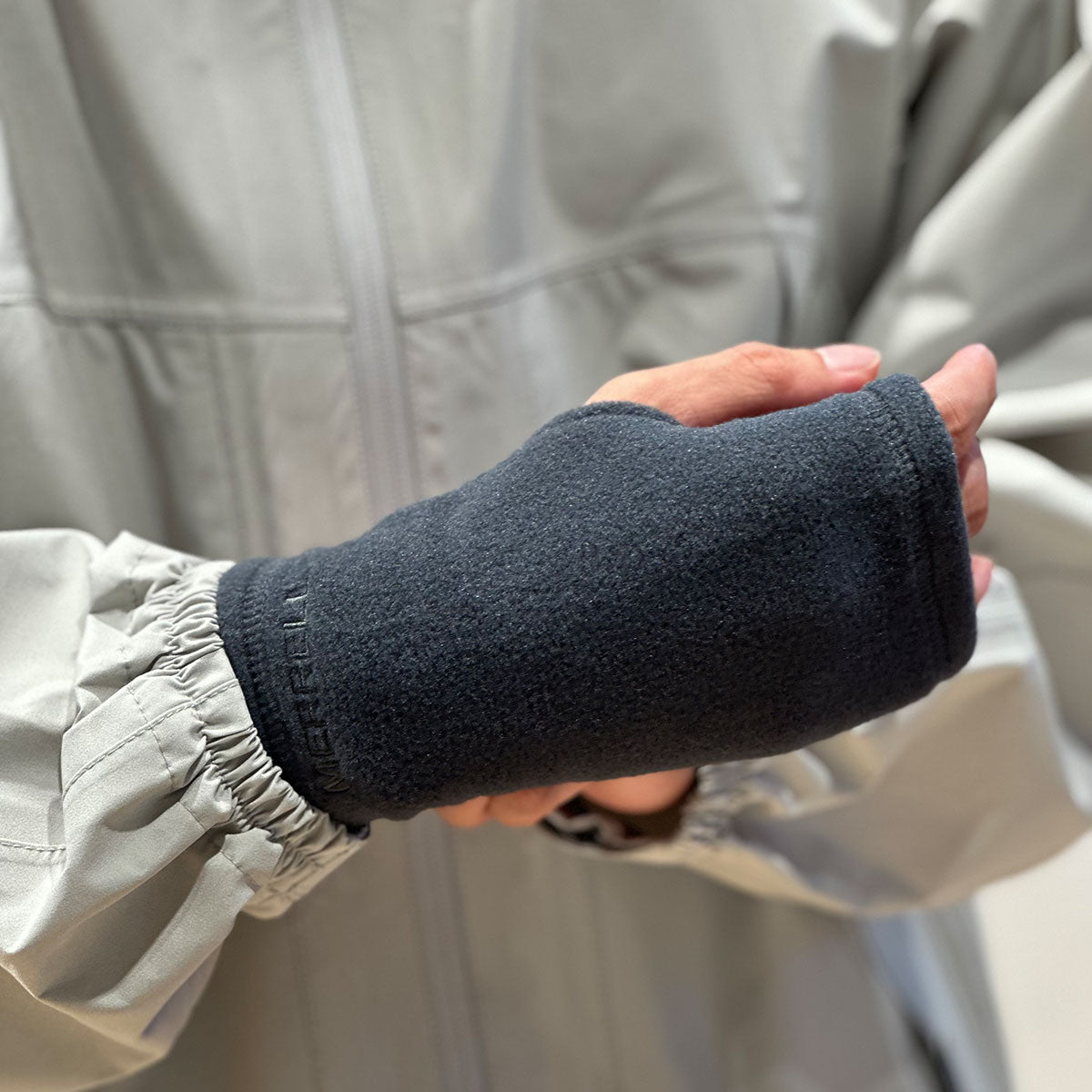 #カラー_CHACOAL チャコール