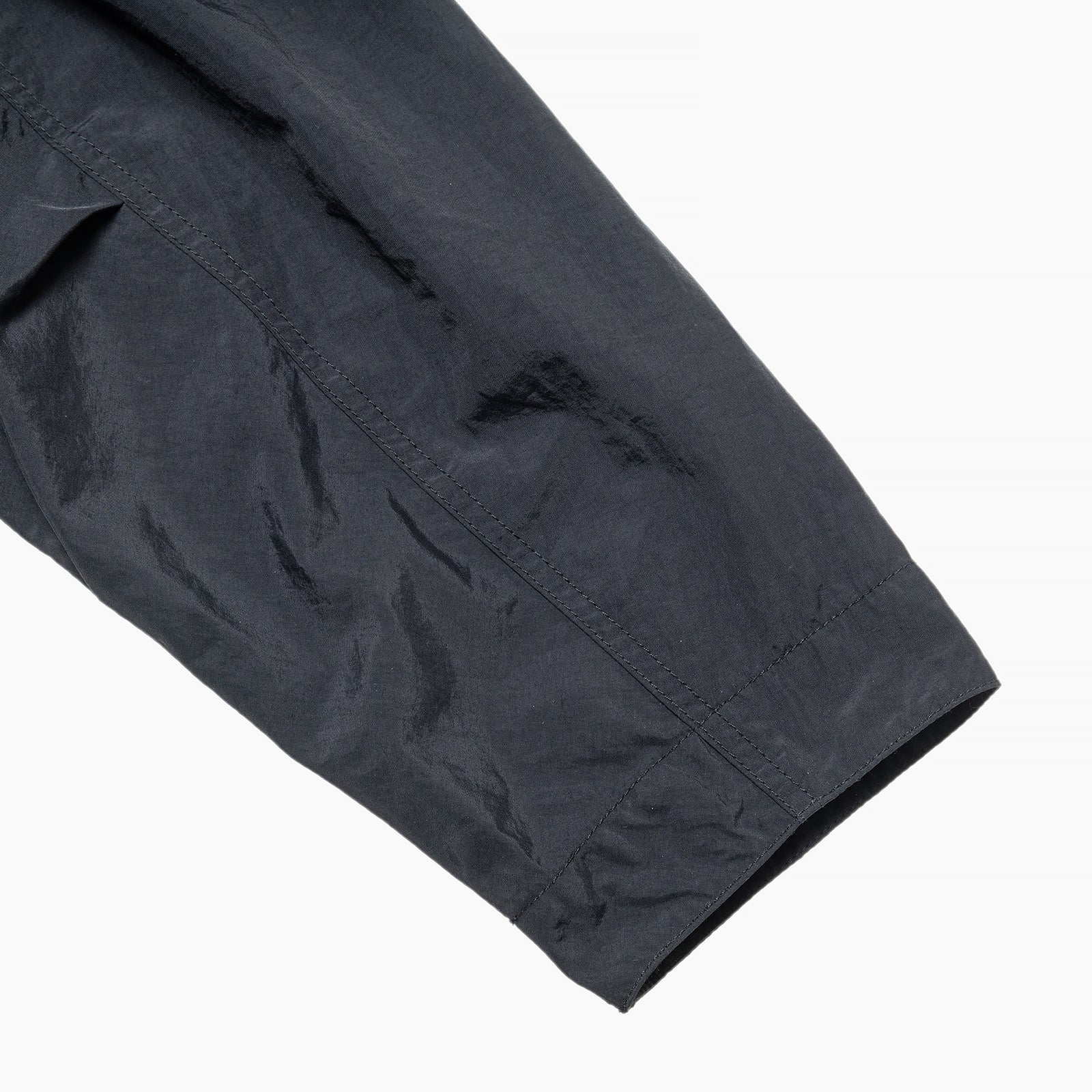 #カラー_ BLACK ブラック