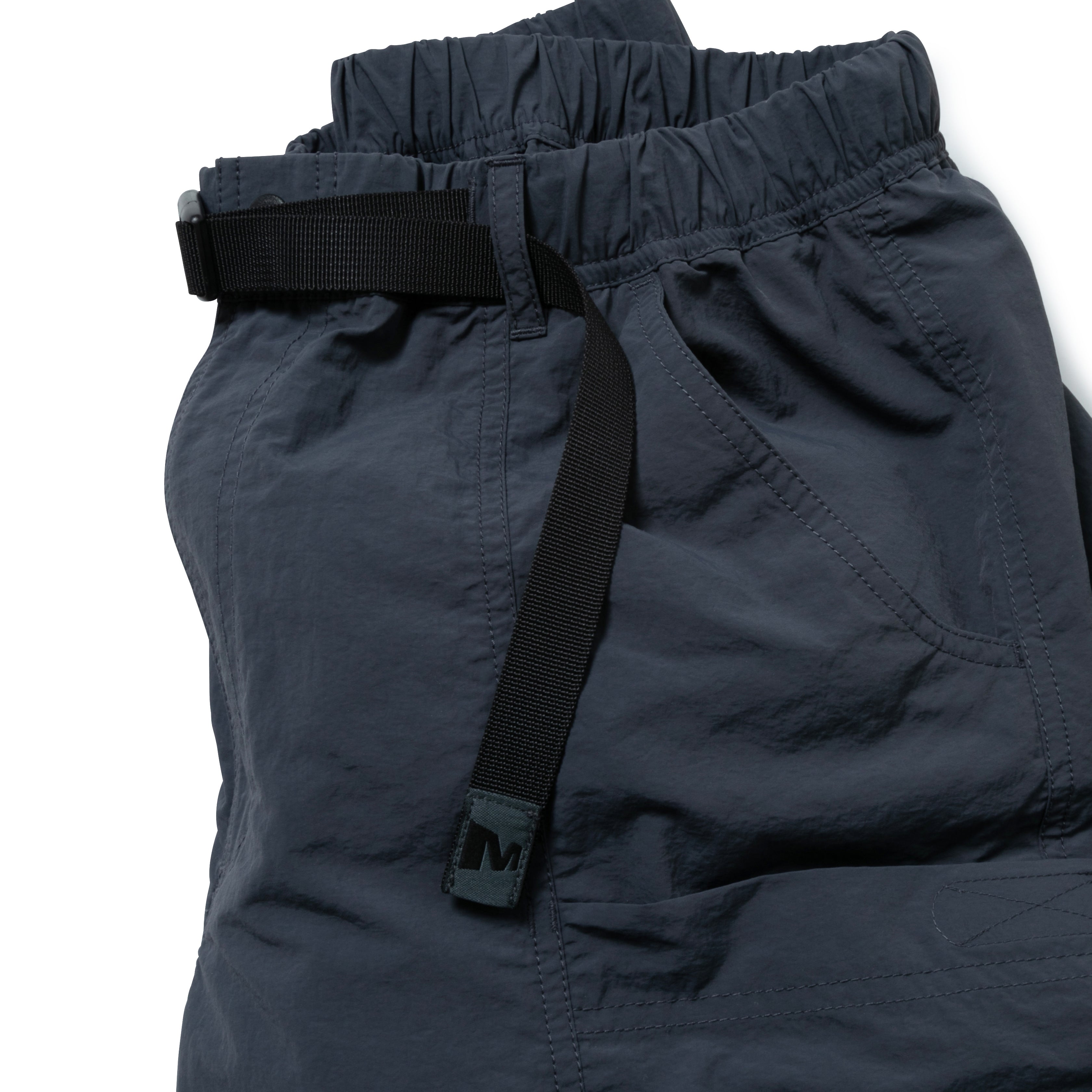 NYLON CARGO SHORTS<span>ナイロン カーゴ ショーツ［ユニセックス］</span>