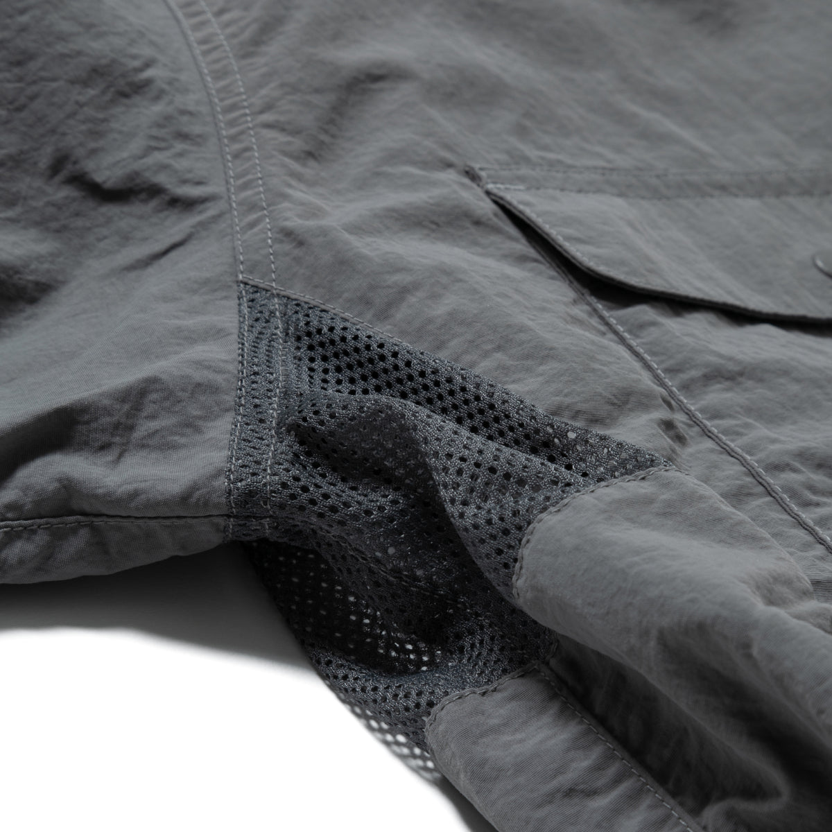 NYLON POCKET S/S SHIRTS BREEZE<span>ナイロン ポケット ショートスリーブ シャツ ブリーズ［ユニセックス］</span>
